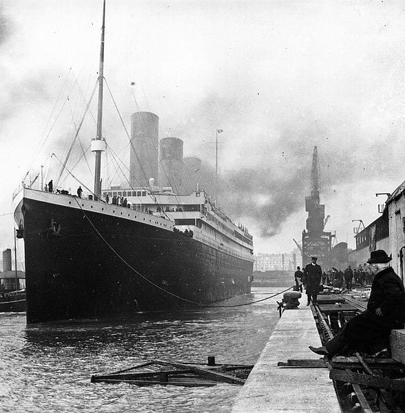 The Titanic was the inspiration for Hardy's poem "The Convergence of the Twain."