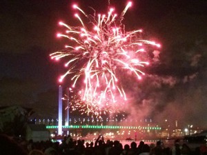 Fireworks Melbourne Timothy D'Agostino 15W Australia MEEG CIEG sm