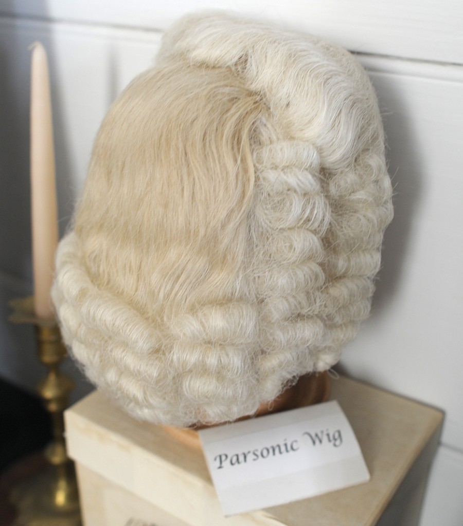 how much money did a colonial wig maker make