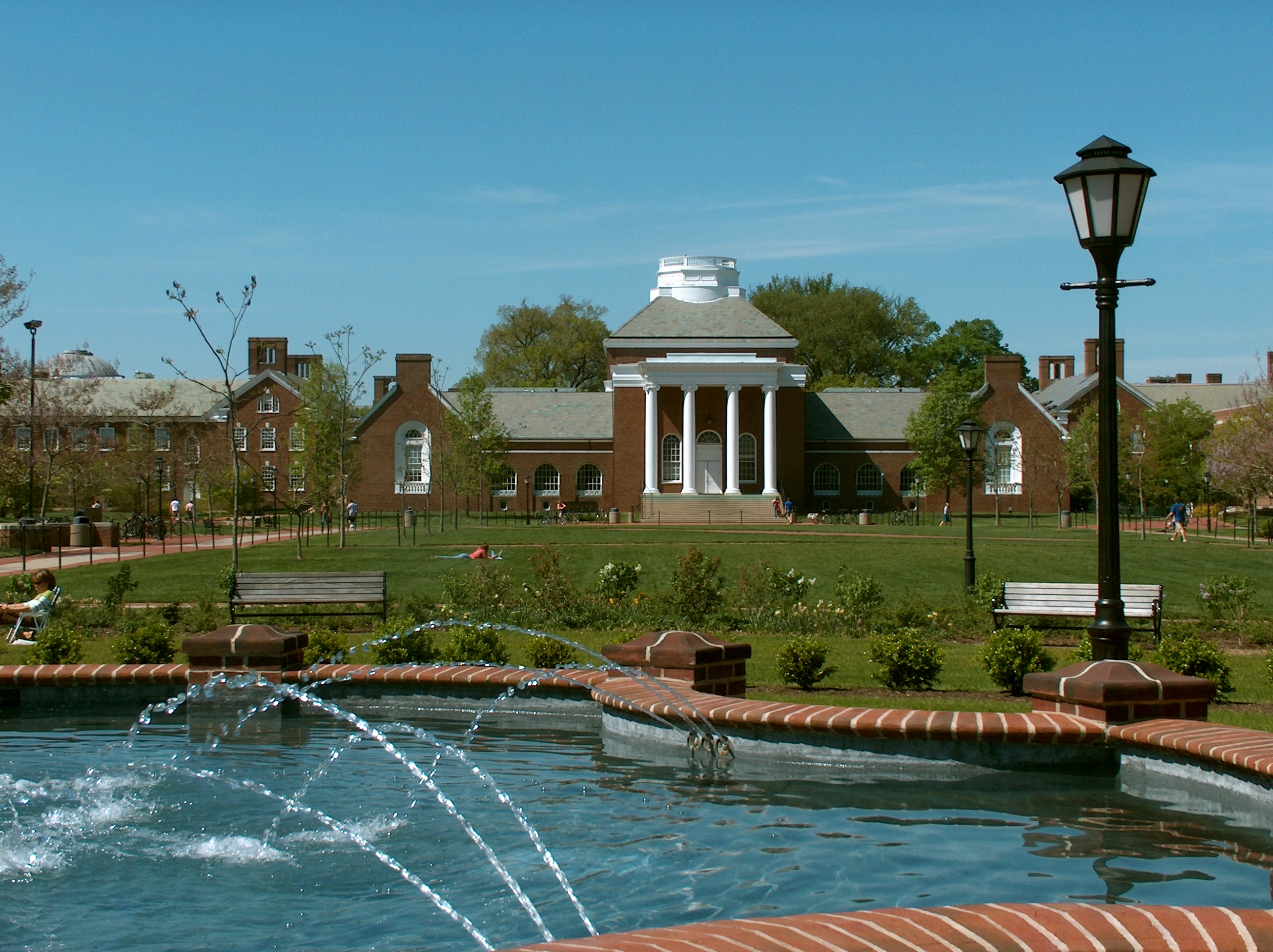 magnolia fountain in foreground, memorial hall in background